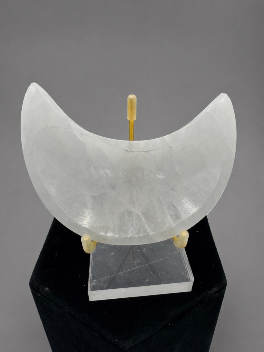 Selenite Crescent Moon Bowl - Picture 1 of 5